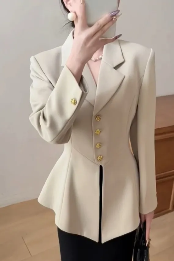 Новая весенняя одежда 2025 год – обзор и цена Winter Clothing Looks
