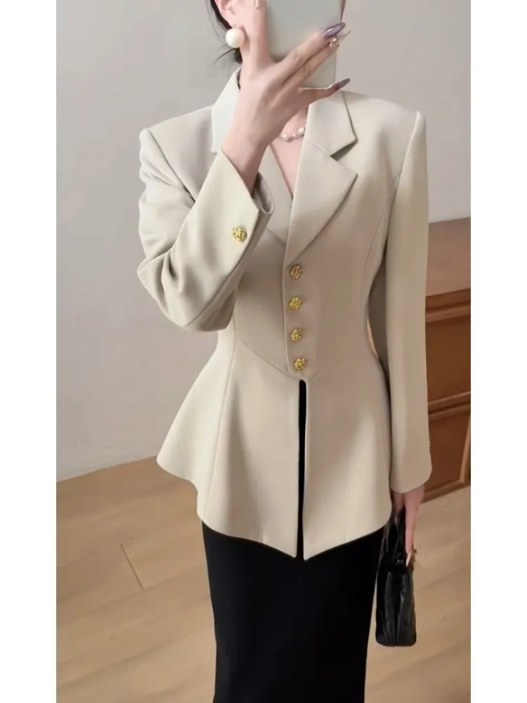 Новая весенняя одежда 2025 год – обзор и цена Winter Clothing Looks